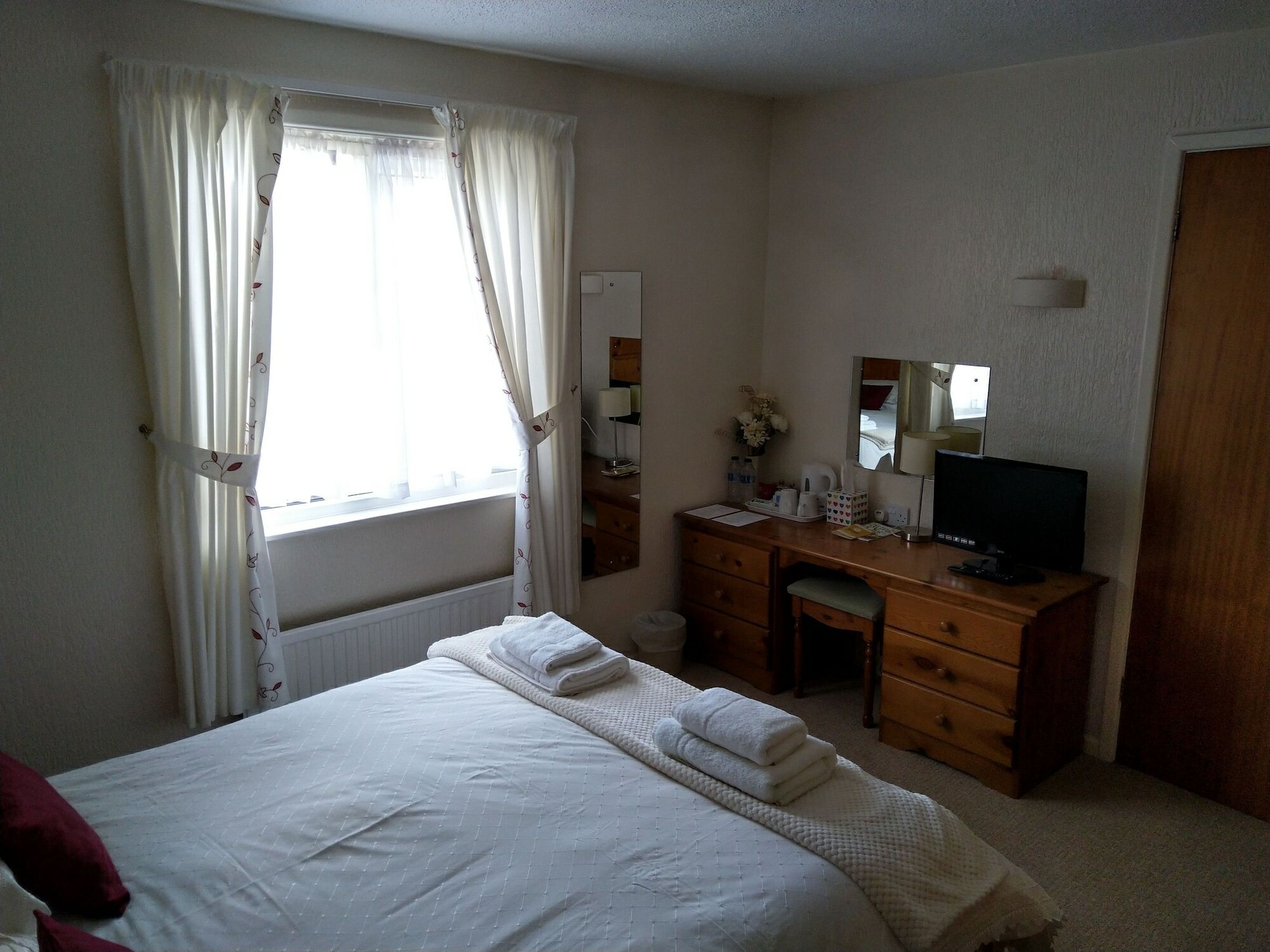 Capri Guest House Torquay Exterior photo